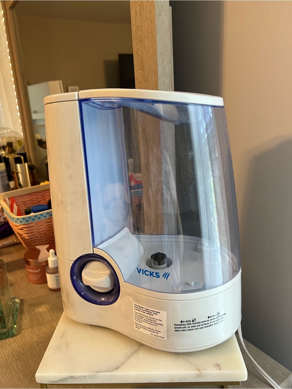 Vicks Cool Mist Humidifier - White & Blue